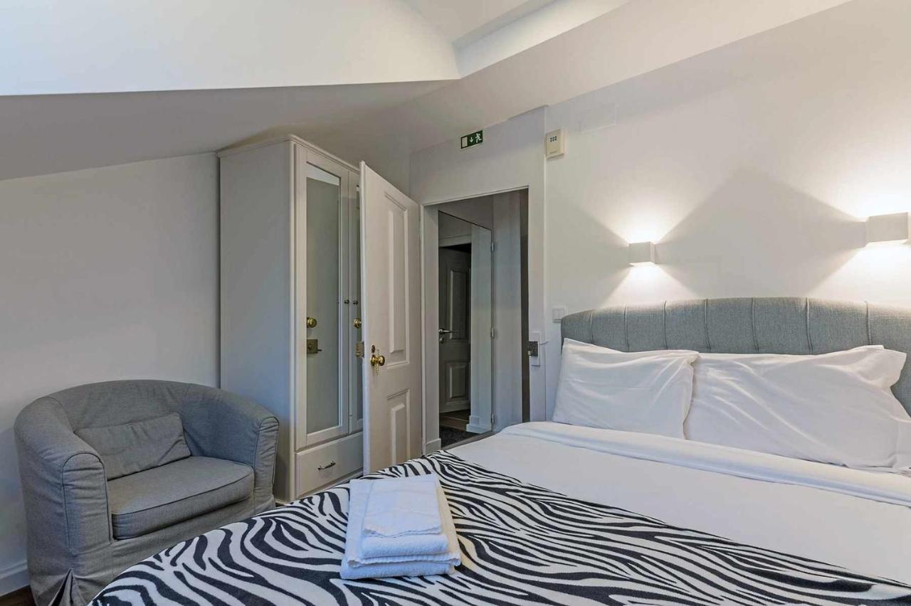 Bairro Alto Palace Special For Groups Up To 24 Guests Лісабон Екстер'єр фото