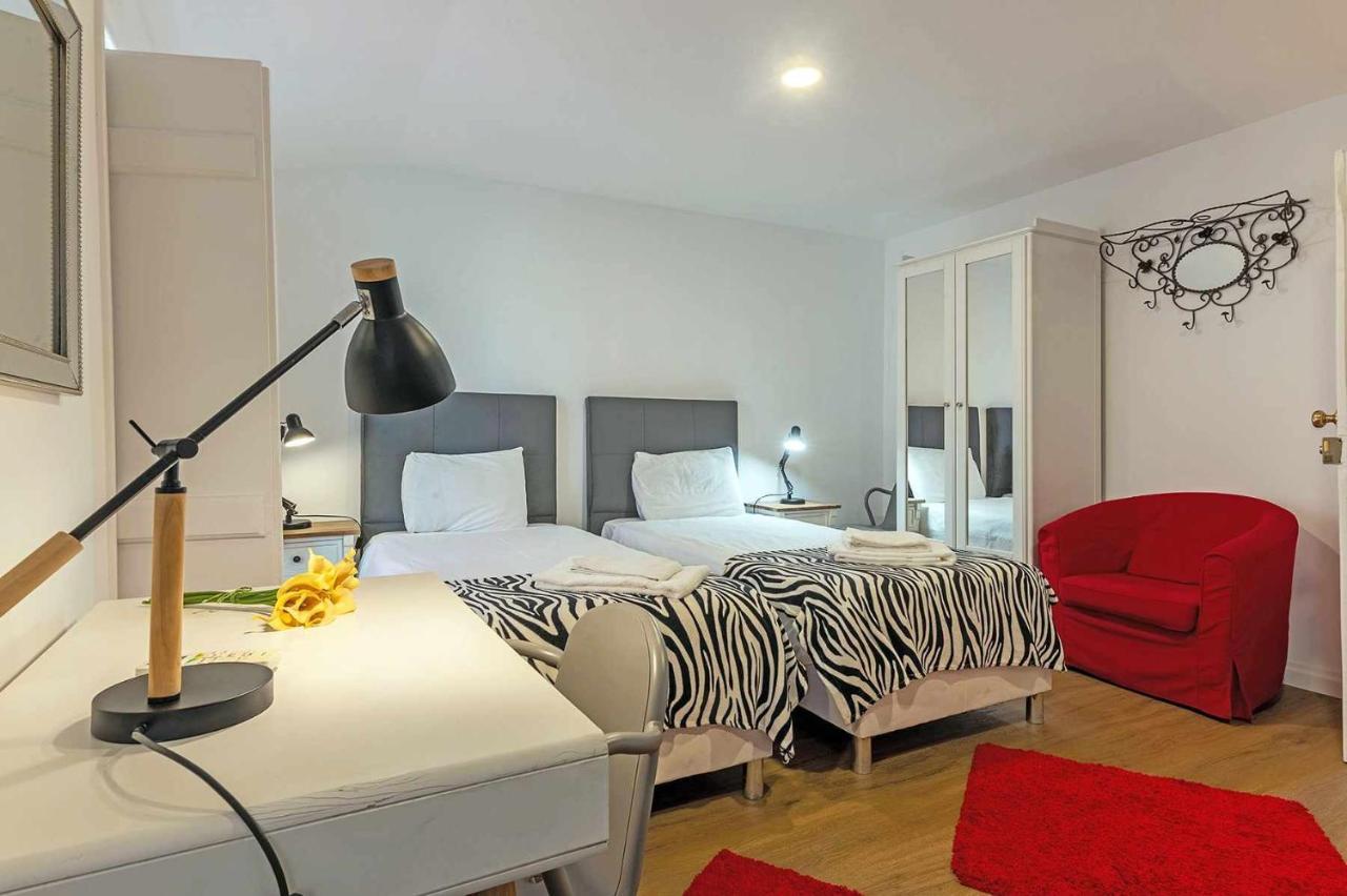 Bairro Alto Palace Special For Groups Up To 24 Guests Лісабон Екстер'єр фото