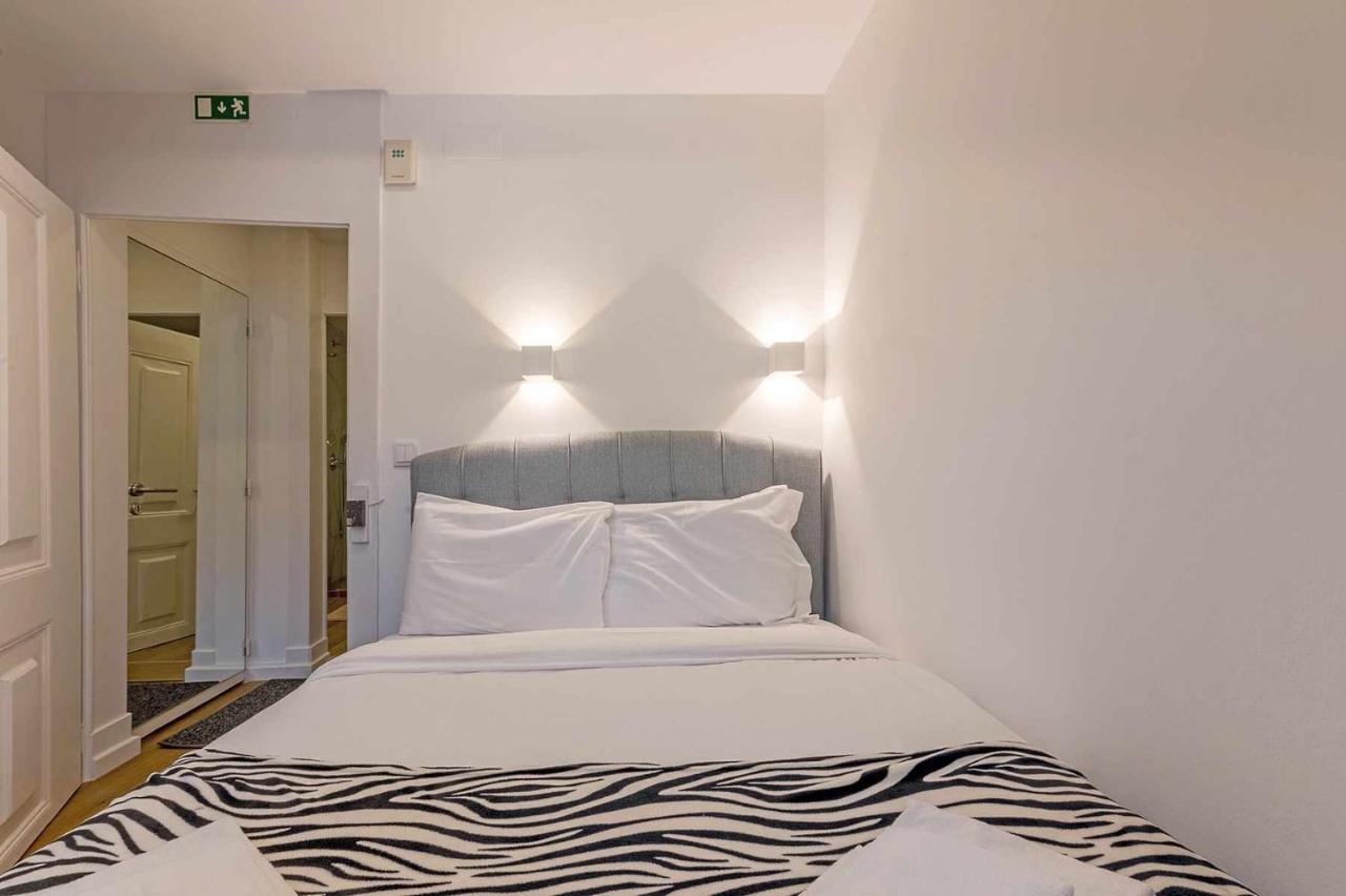 Bairro Alto Palace Special For Groups Up To 24 Guests Лісабон Екстер'єр фото